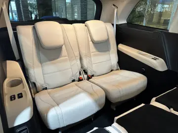 MERCEDES-BENZ GLS 450 AMG Line 7-Sitze Pano Burmeste…