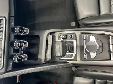 AUDI R8 Spyder V10 performance RWD AUT