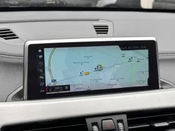 BMW X1 20d xDrive xLine KAMERA MEMORY LEDER KEY-LESS