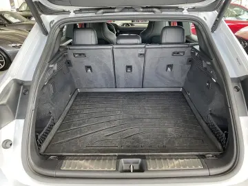 PORSCHE Macan 4 Electric GARANTIE 03.2027