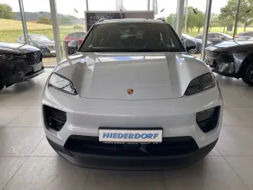 PORSCHE Macan 4 Electric GARANTIE 03.2027