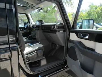 INEOS Grenadier Fieldmaster LTD - Nappa Recaro