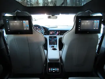 PORSCHE MY25 4C TURISMO