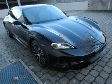 PORSCHE MY25 4C TURISMO