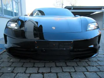 PORSCHE MY25 4C TURISMO