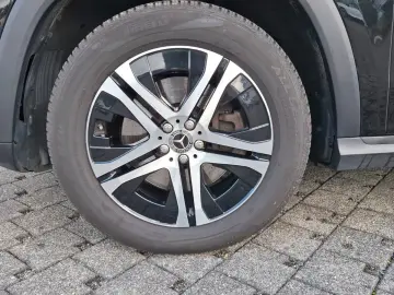 MERCEDES-BENZ GLS 350 d 4Matic