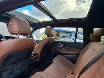 MERCEDES-BENZ GLS 350 d 4Matic