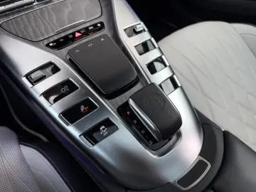 MERCEDES-BENZ AMG GT 63 S E PERFORMANCE