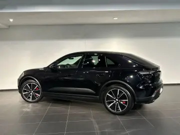 PORSCHE Macan 4S Clubleder Head-Up 21-LED-Matrix