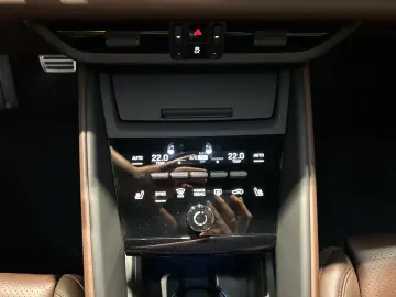 PORSCHE Macan 4S Clubleder Head-Up 21-LED-Matrix
