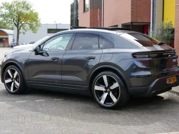 PORSCHE Macan 4 100 kWh