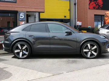 PORSCHE Macan 4 100 kWh