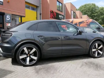 PORSCHE Macan 4 100 kWh