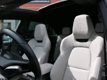 PORSCHE Macan 4 100 kWh