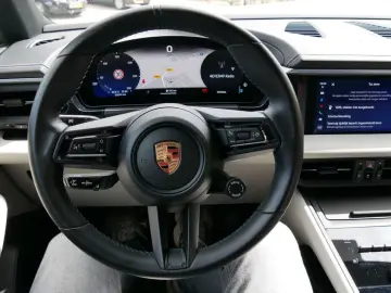 PORSCHE Macan 4 100 kWh