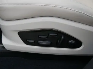 PORSCHE Macan 4 100 kWh