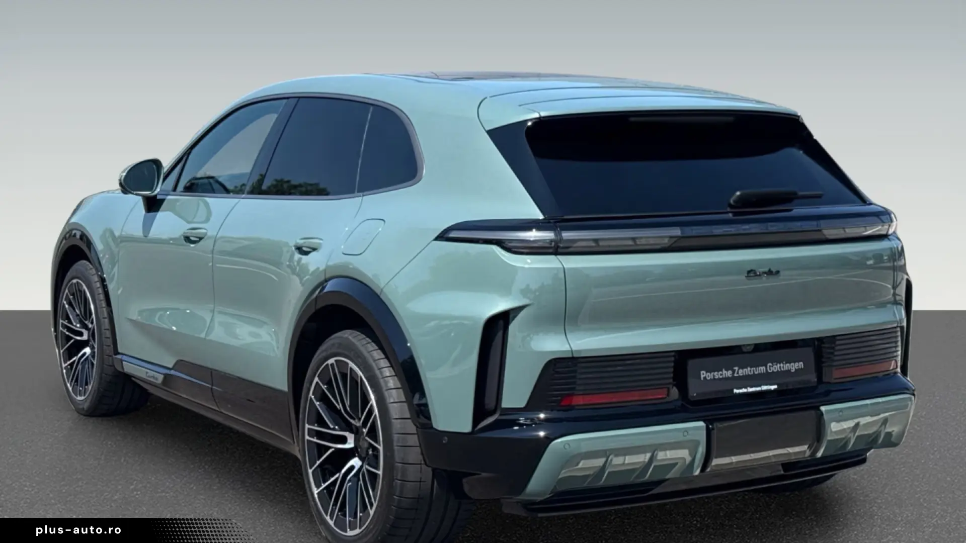 Porsche Cayenne Turbo Electric Active-Ride