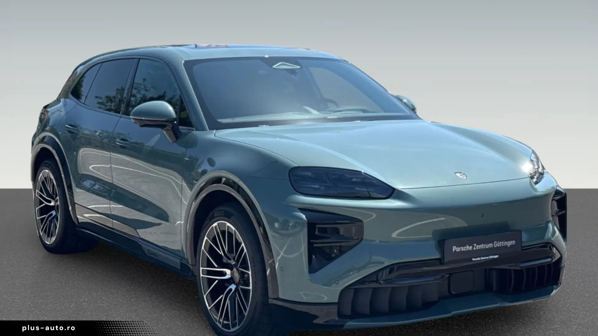 Porsche Cayenne Turbo Electric Active-Ride