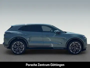 Porsche Cayenne Turbo Electric Active-Ride