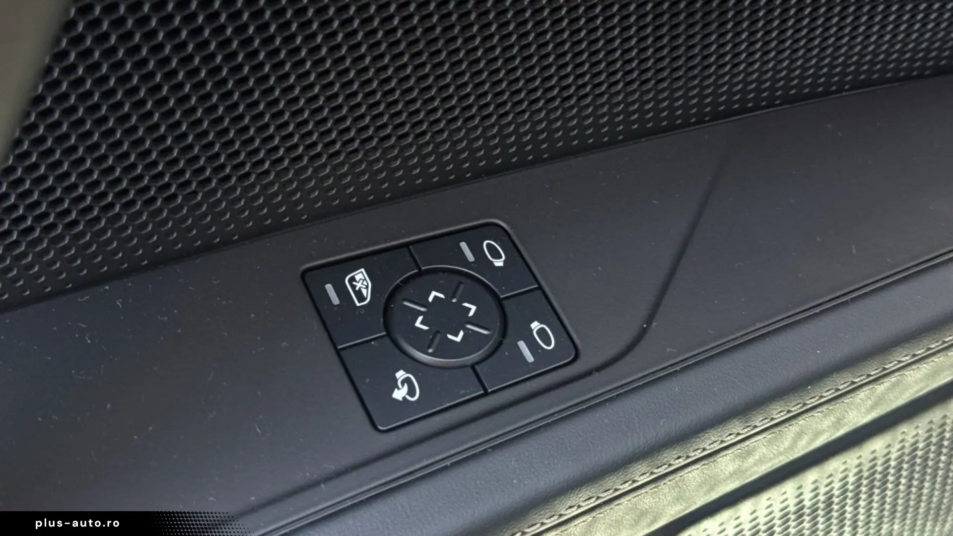 Porsche Cayenne Turbo Electric Active-Ride