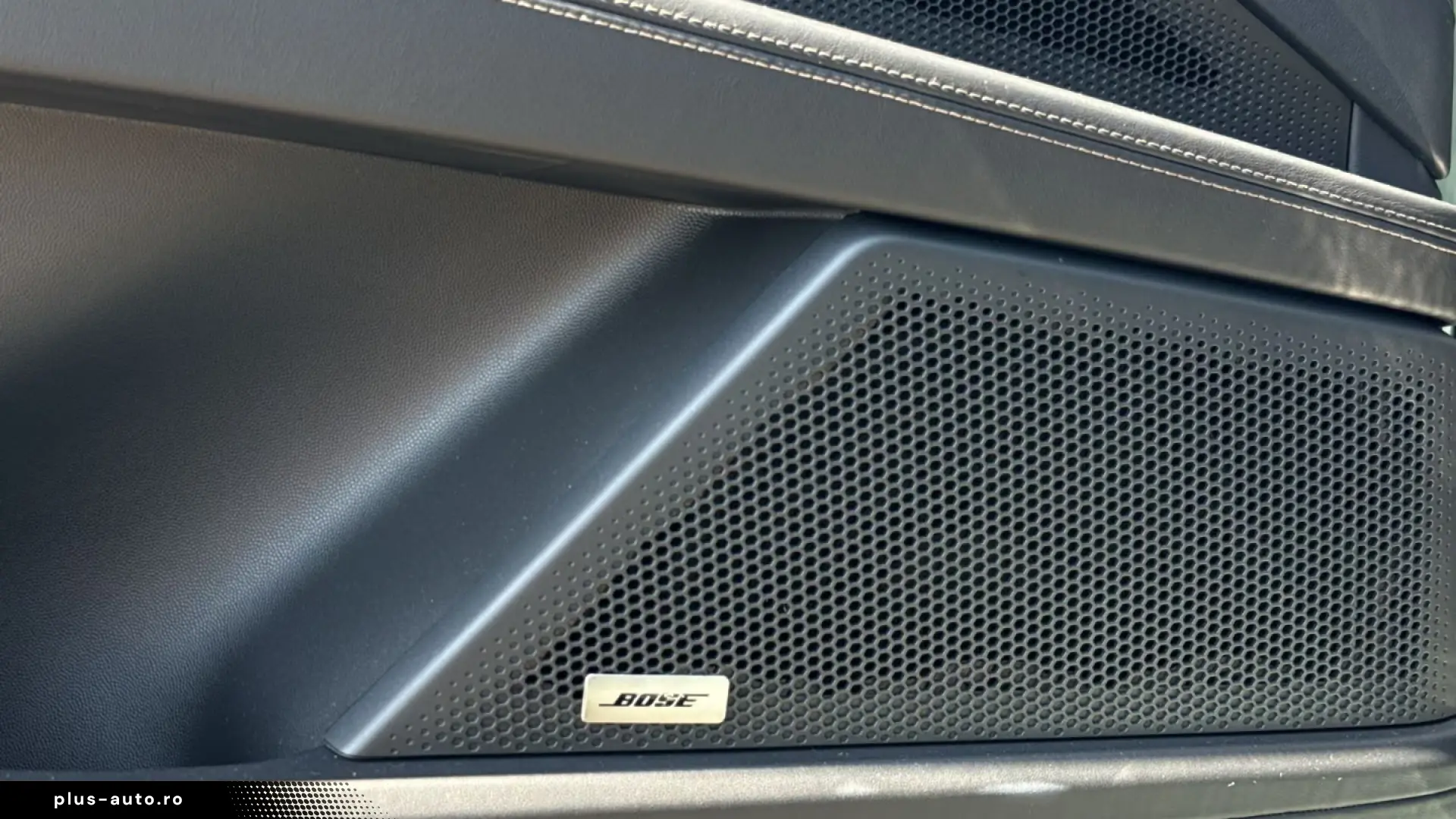 Porsche Cayenne Turbo Electric Active-Ride