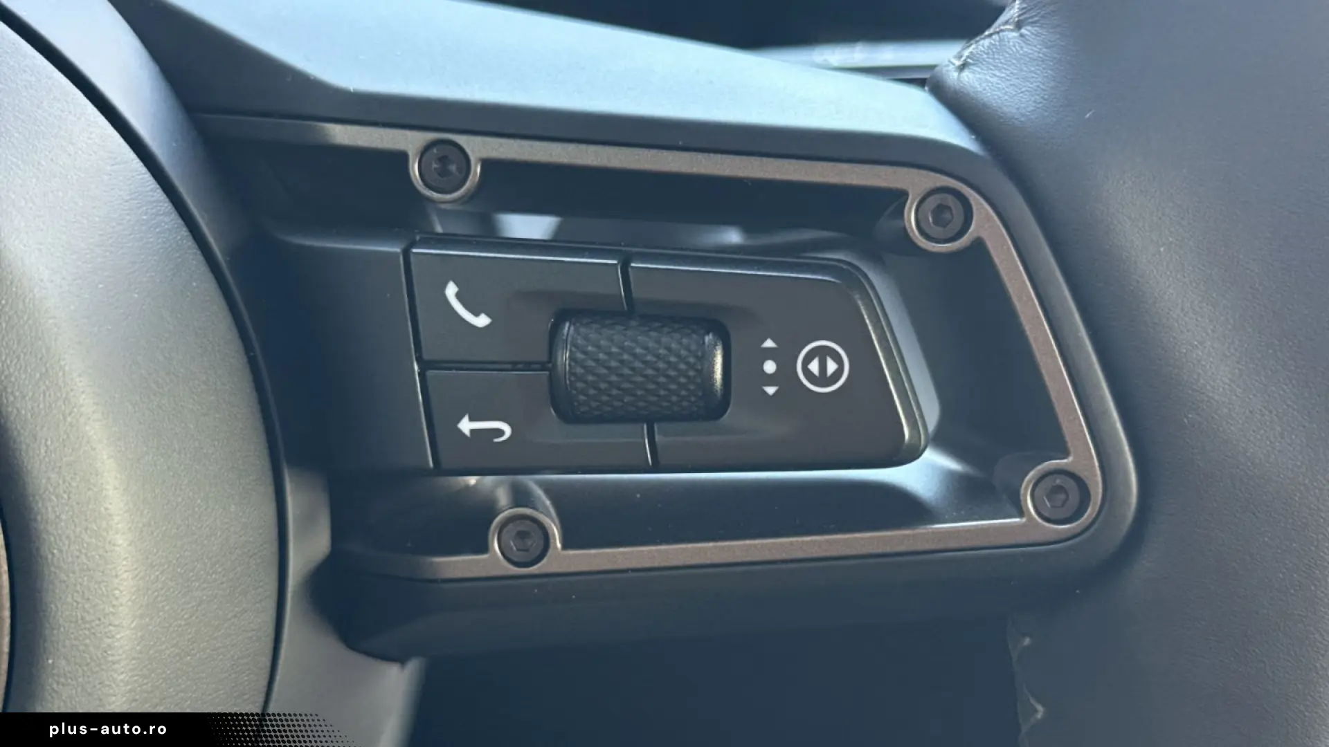 Porsche Cayenne Turbo Electric Active-Ride