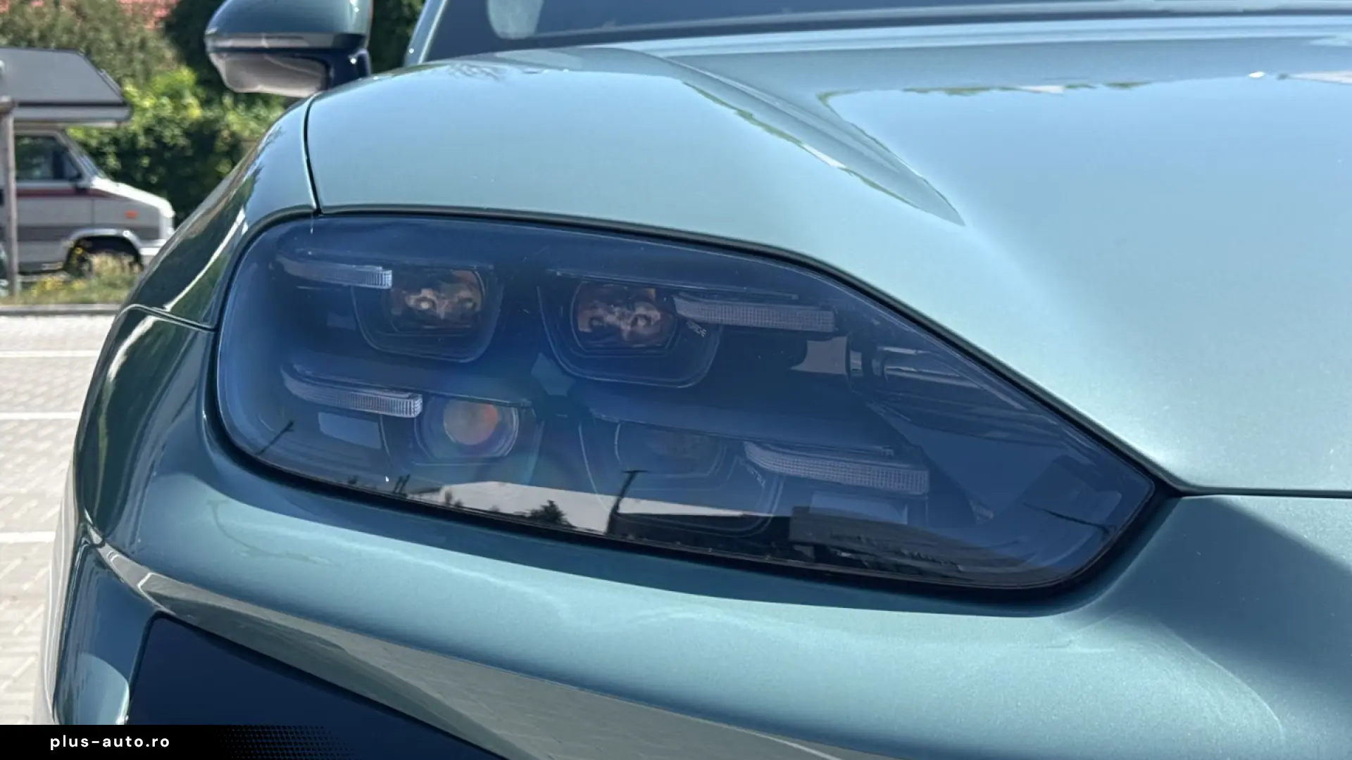 Porsche Cayenne Turbo Electric Active-Ride