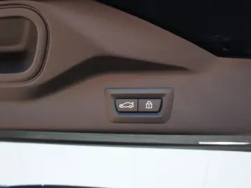 BMW X5 30 xLine  LASER SKYLOUNGE Harman Kardon INDIVIDUAL