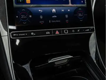 MERCEDES-BENZ CLE 300 4M Coupé AMG-Sport DIGITAL Pan…