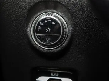 MERCEDES-BENZ CLE 300 4M Coupé AMG-Sport DIGITAL Pan…