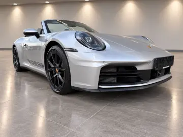 PORSCHE 992 Carrera Cabrio Chrono 18-Wege Bose 360  SAGA