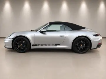 PORSCHE 992 Carrera Cabrio Chrono 18-Wege Bose 360  SAGA