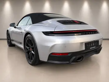 PORSCHE 992 Carrera Cabrio Chrono 18-Wege Bose 360  SAGA
