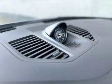 PORSCHE 992 Carrera Cabrio Chrono 18-Wege Bose 360  SAGA