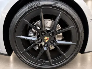 PORSCHE 992 Carrera Cabrio Chrono 18-Wege Bose 360  SAGA