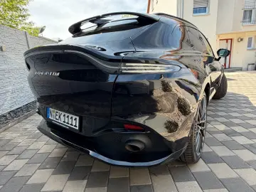 ASTON MARTIN ASTON MARTIN DBX 4.0 V8