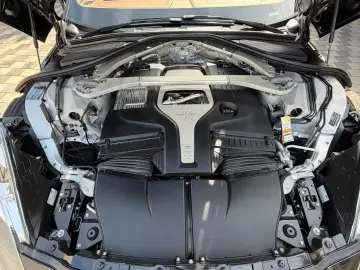 ASTON MARTIN ASTON MARTIN DBX 4.0 V8