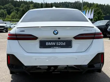 BMW 520d xDr.M Sport Pro HUD ACC SuView Ha K.AHK