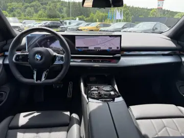 BMW 520d xDr.M Sport Pro HUD ACC SuView Ha K.AHK