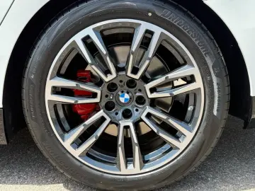 BMW 520d xDr.M Sport Pro HUD ACC SuView Ha K.AHK