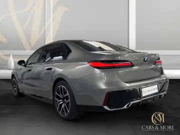 BMW i7 eDrive 50 M Sport TV Masaj