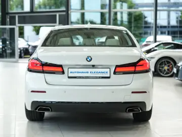 BMW 540d Lim. xDrive LIVE-COCKPIT LEDER NAVI LED 1HD