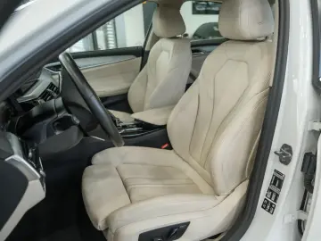 BMW 540d Lim. xDrive LIVE-COCKPIT LEDER NAVI LED 1HD