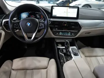 BMW 540d Lim. xDrive LIVE-COCKPIT LEDER NAVI LED 1HD