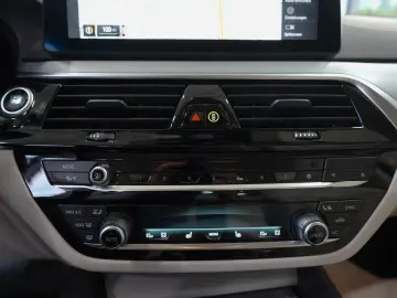 BMW 540d Lim. xDrive LIVE-COCKPIT LEDER NAVI LED 1HD