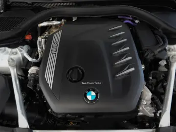 BMW 540d Lim. xDrive LIVE-COCKPIT LEDER NAVI LED 1HD