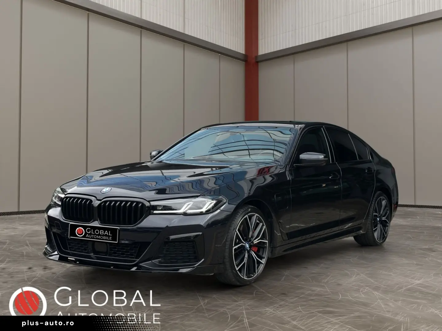 BMW 545e xDrive M Sport ACC H K PANO MEM LED