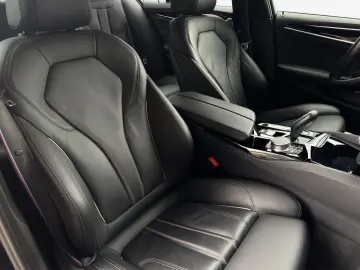 BMW 545e xDrive M Sport ACC H K PANO MEM LED