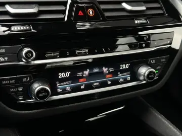 BMW 545e xDrive M Sport ACC H K PANO MEM LED