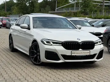 BMW 540d xDrive M-Sportpaket Glasdach Massage Laser